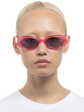 Le Specs Work It! In Hyper Pink New
